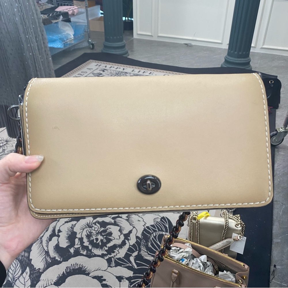 (Reposh) Coach Dinky Elegant Tan Crossbody Bag